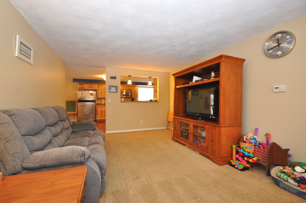 13101 West Council Road Yorktown, IN 47396 - Photo 3 of 18 Gallery Image 3