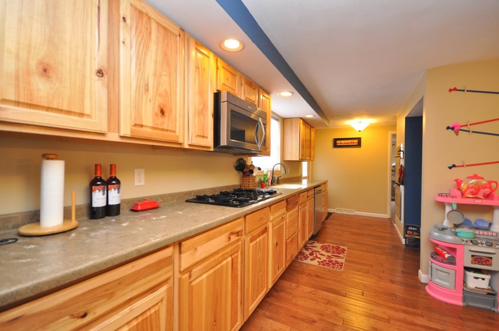 13101 West Council Road Yorktown, IN 47396 - Photo 4 of 18 Gallery Image 4