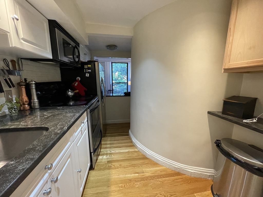 124 Beacon Street, Unit 3F Boston, MA 02116 - Photo 11 of 22