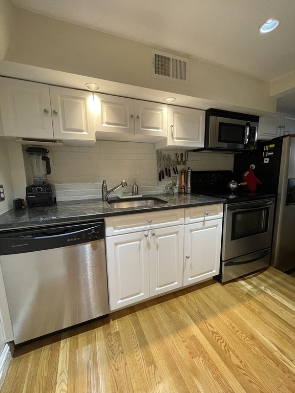 124 Beacon Street, Unit 3F Boston, MA 02116 - Photo 12 of 22