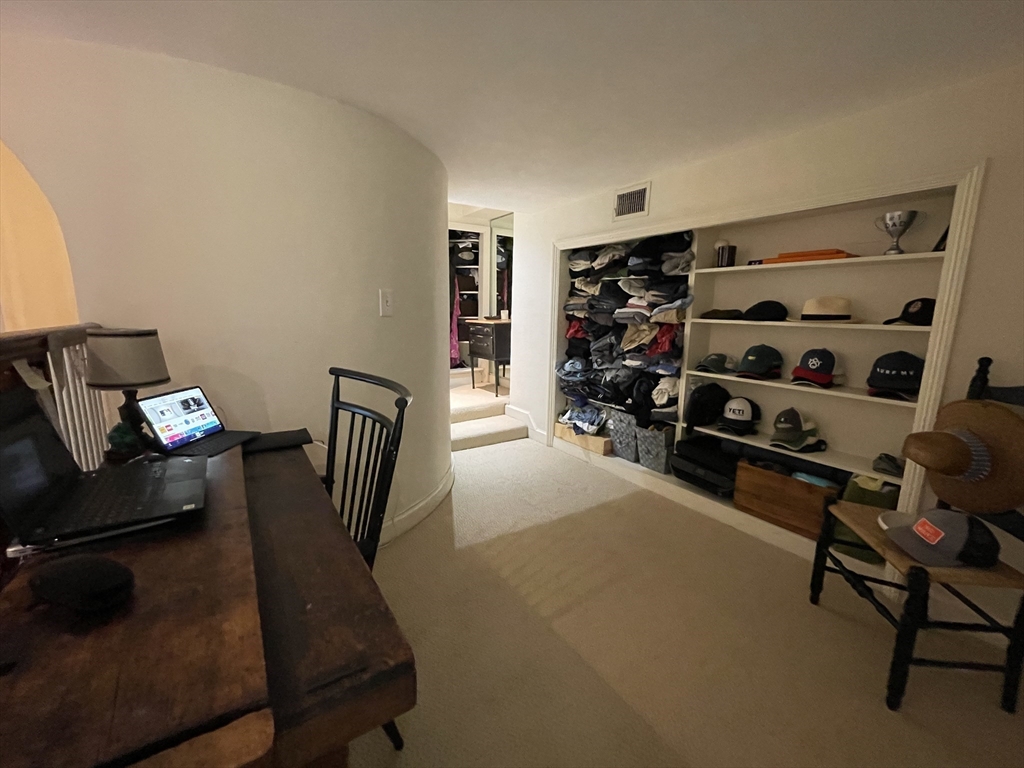 124 Beacon Street, Unit 3F Boston, MA 02116 - Photo 16 of 22