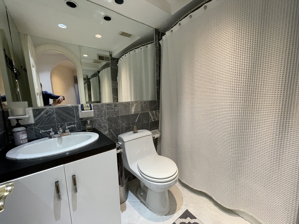 124 Beacon Street, Unit 3F Boston, MA 02116 - Photo 21 of 22