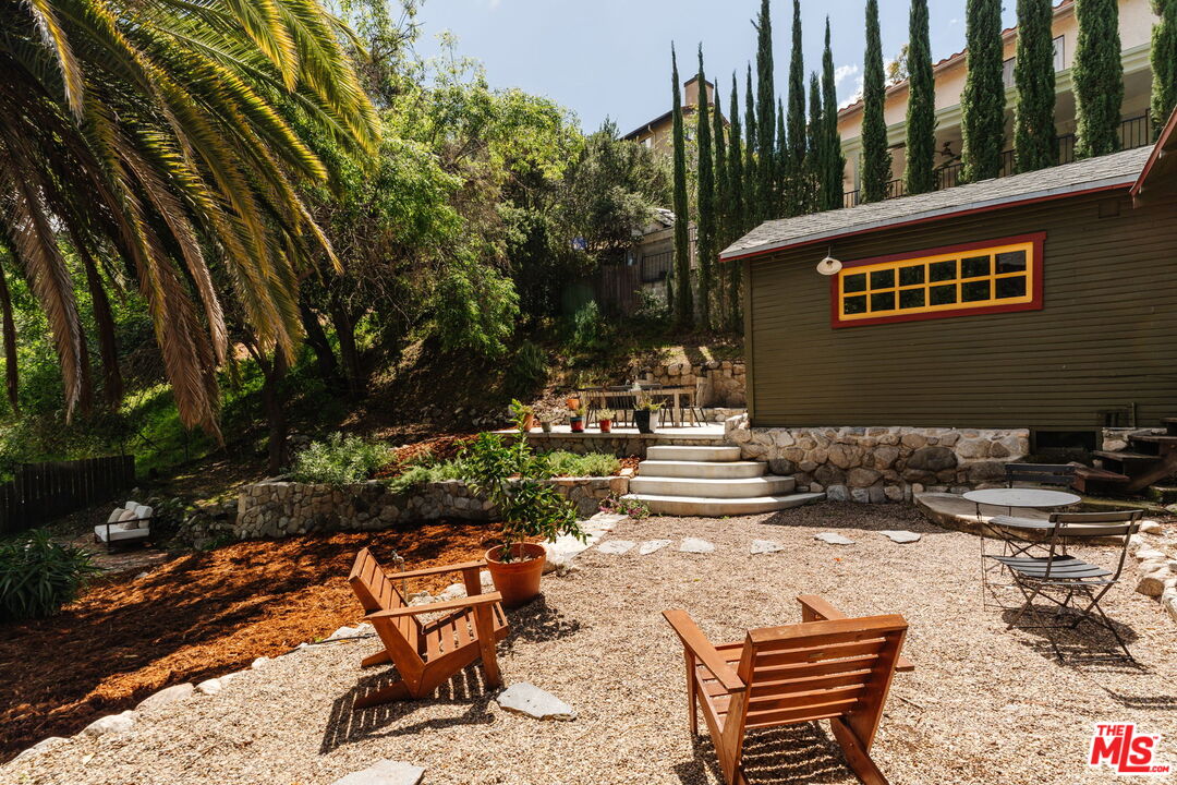 10610 Pinyon Avenue Tujunga, CA 91042 - Photo 30 of 39