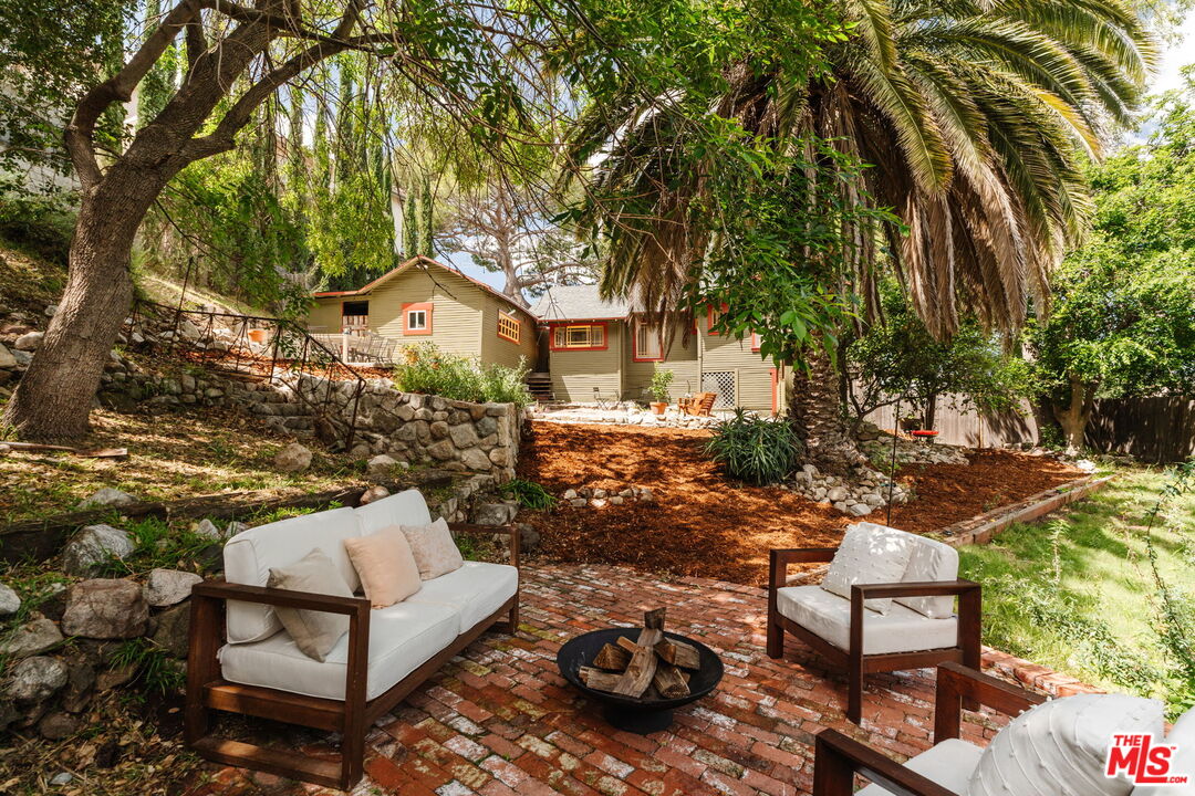 10610 Pinyon Avenue Tujunga, CA 91042 - Photo 33 of 39