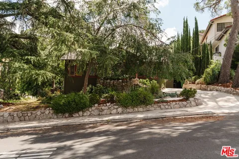 a view of a outdoor space and a street