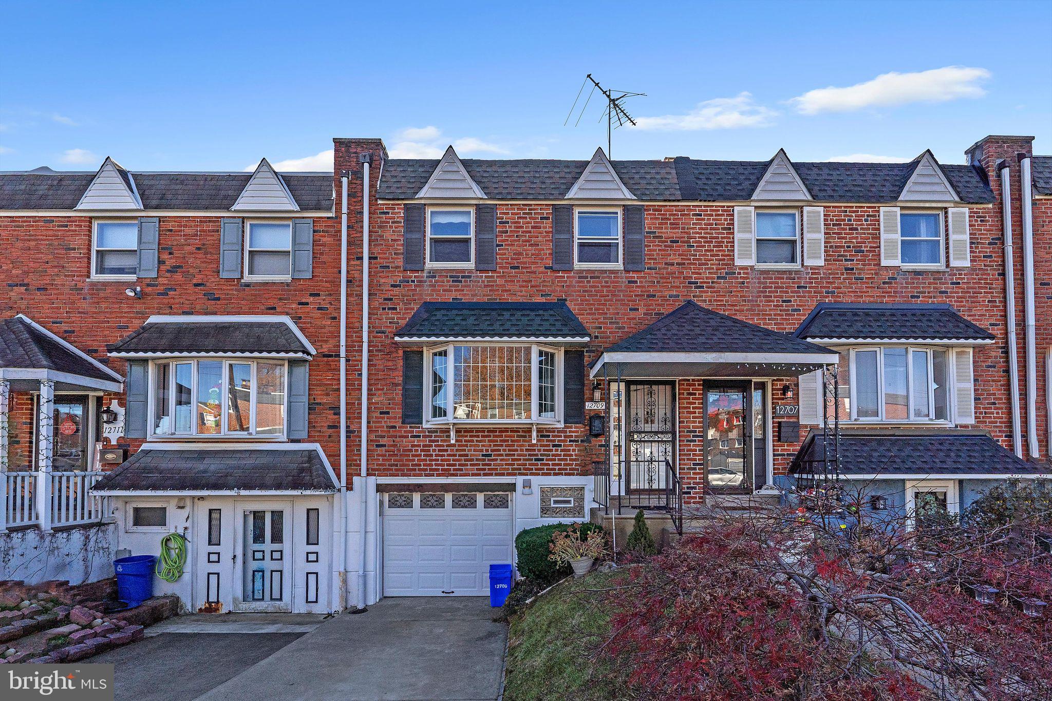 12709 Medford Road Philadelphia, PA 19154 - Photo 1 of 29