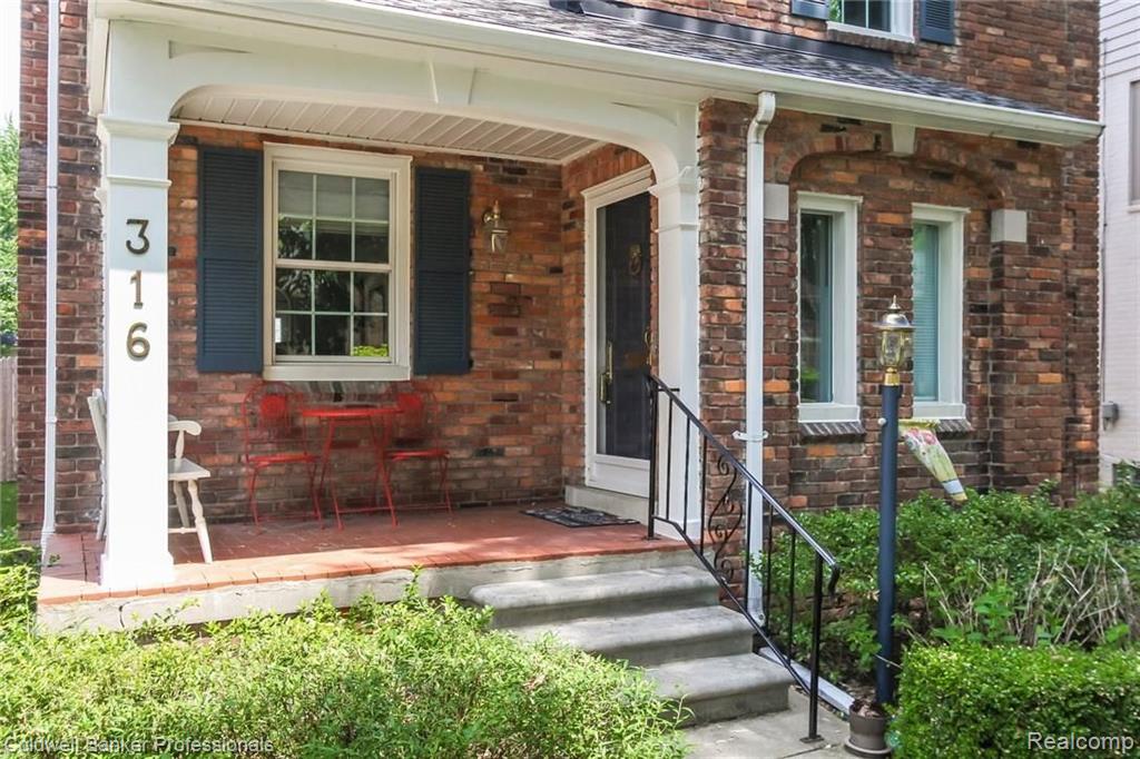 316 Merriweather Road Grosse Pointe Farms, MI 48236 - Photo 43 of 46