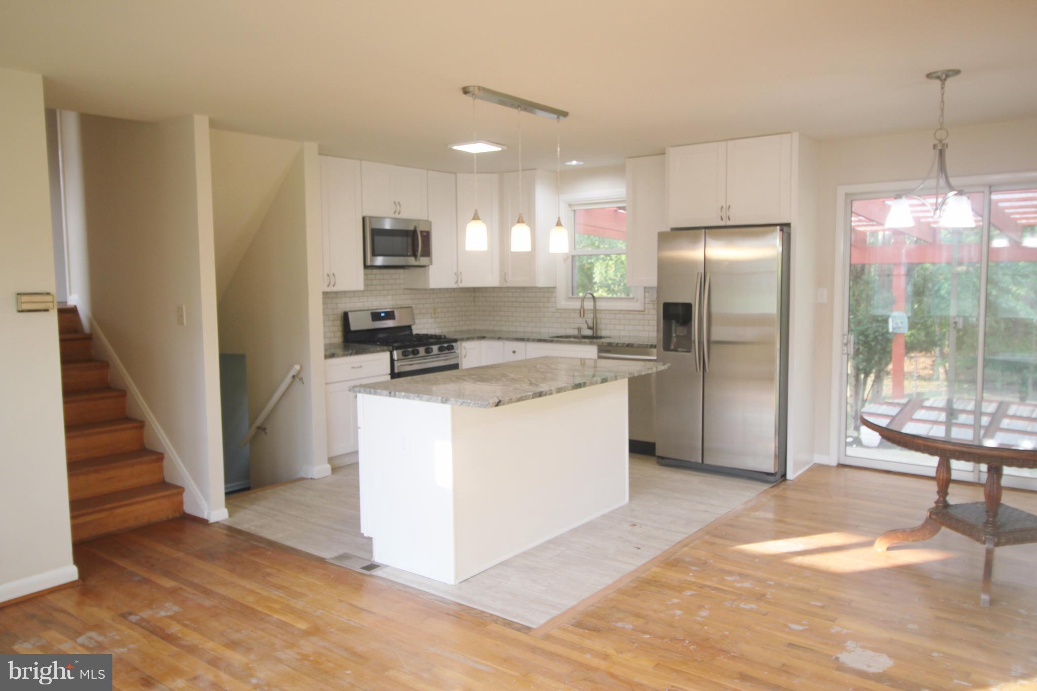 217 Worthmont Road Baltimore, MD 21228 - Photo 3 of 21 Kitchen