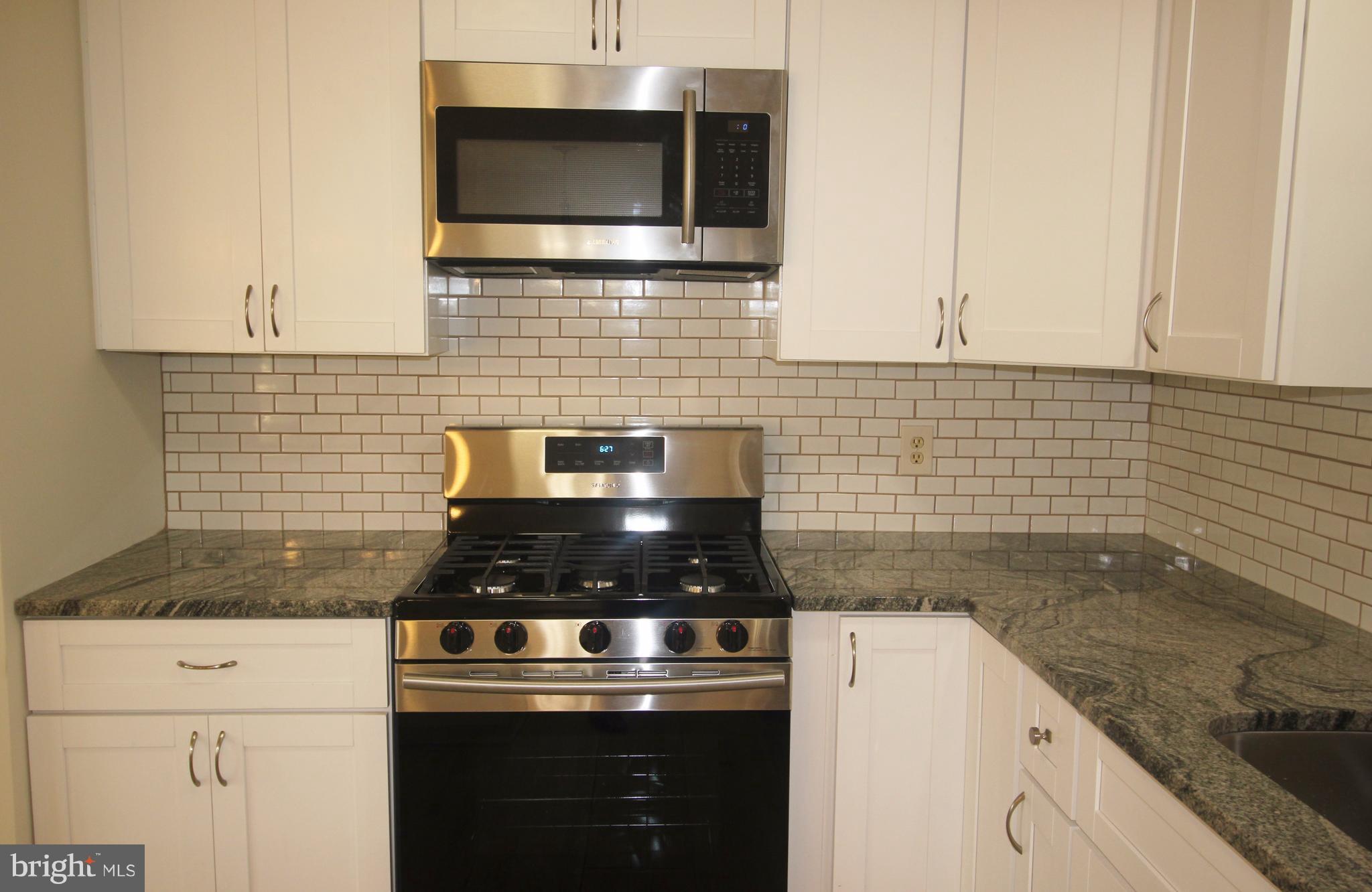 217 Worthmont Road Baltimore, MD 21228 - Photo 8 of 21 Kitchen
