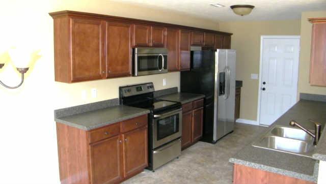 965 Hazelwood Road Clarksville, TN 37042 - Photo 9 of 16 Gallery Image 9