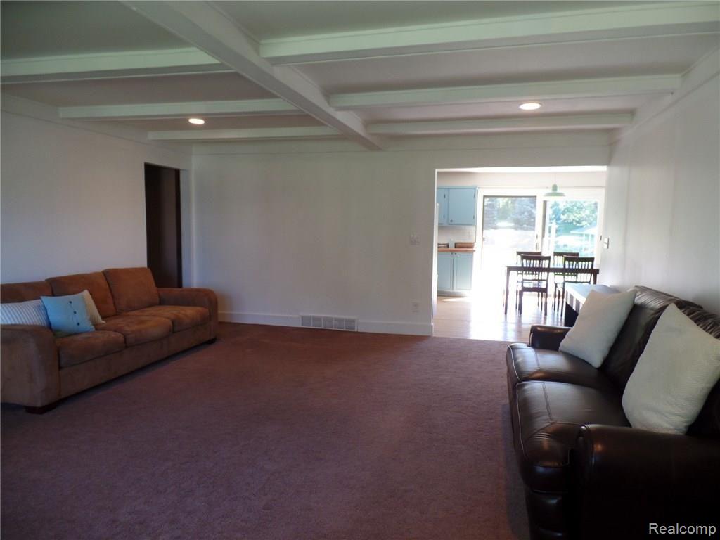 13123 Rattalee Lake Road Davisburg, MI 48350 - Photo 14 of 37 SAM_7701.JPG
