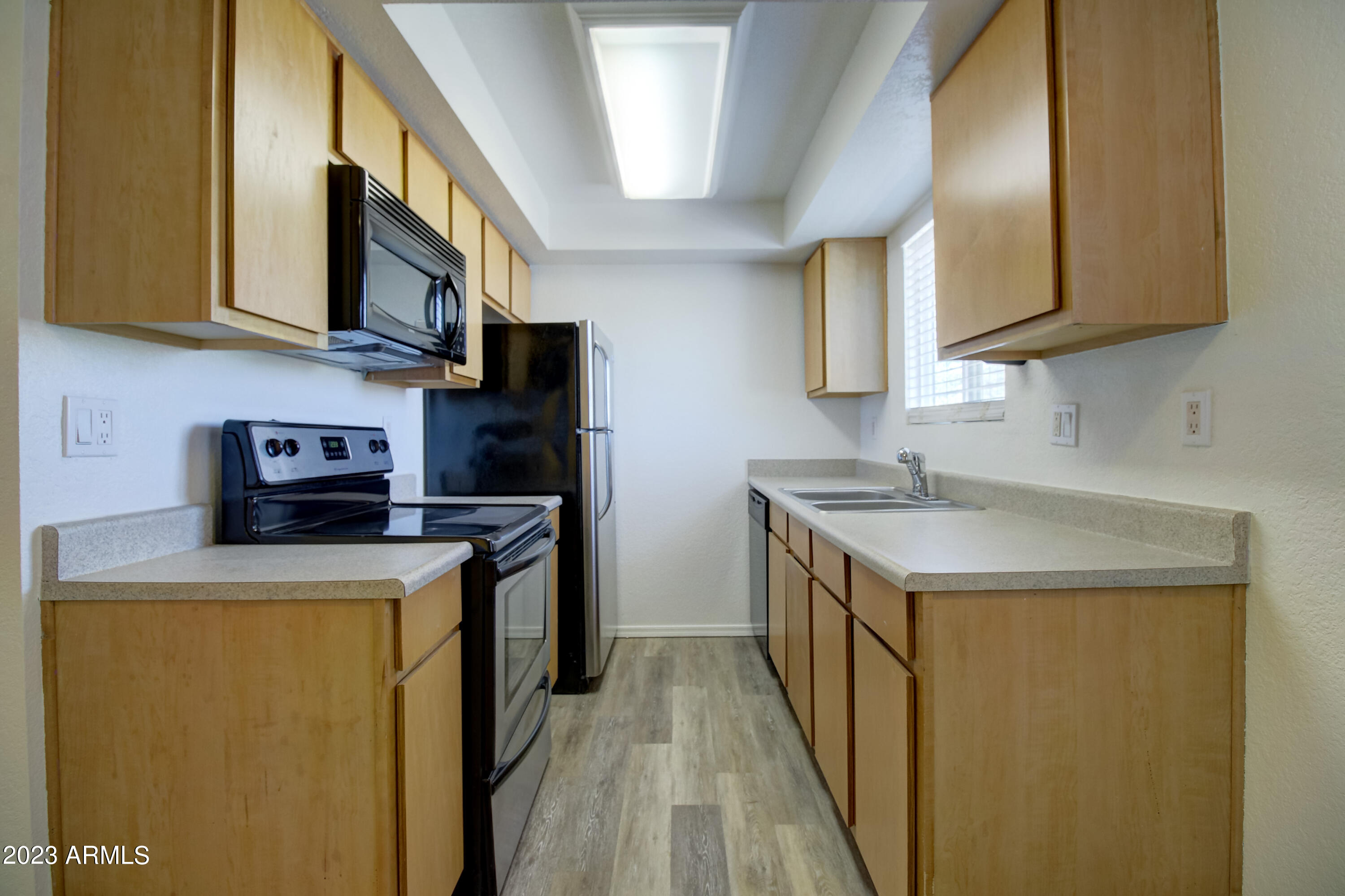 1336 East Mountain View Road, Unit 106 Phoenix, AZ 85020 - Photo 8 of 15 Kitchen 2