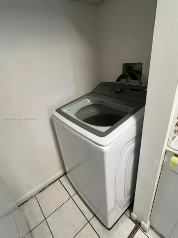 $265,000 | 927 Northeast 199th Street, Unit 102, Miami, FL 33179