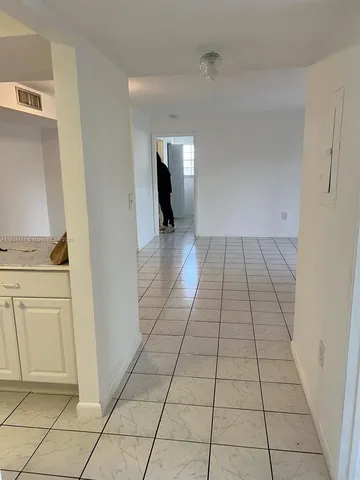 $265,000 | 927 Northeast 199th Street, Unit 102, Miami, FL 33179