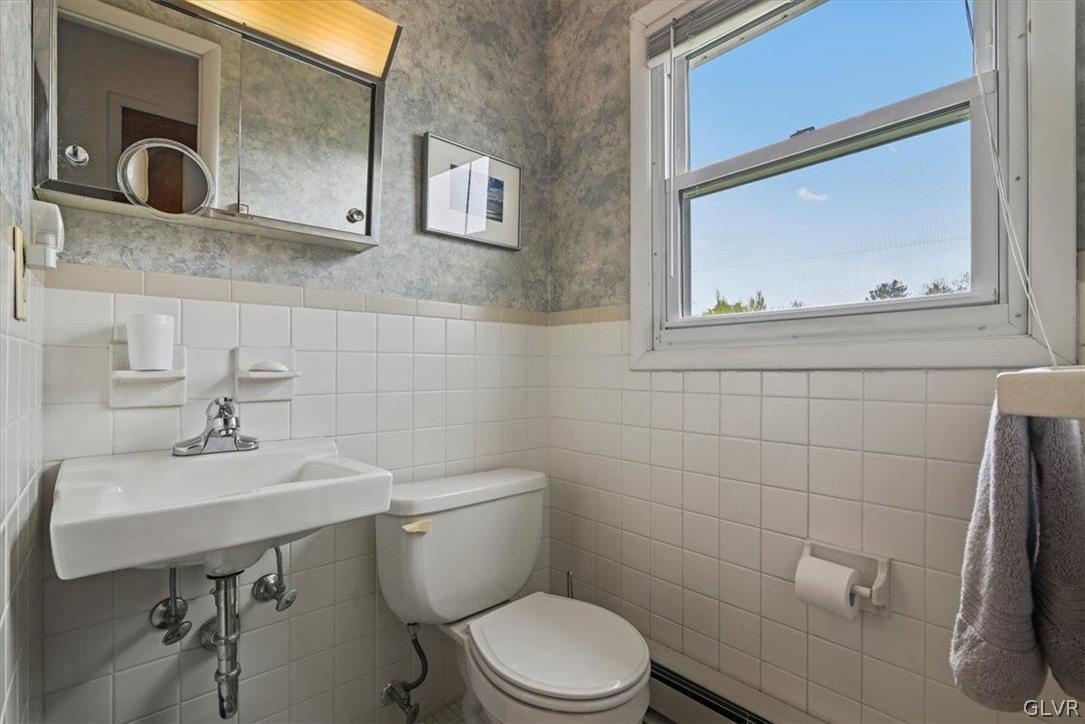 1205 Stark Road Bethlehem, PA 18017 - Photo 44 of 49 Master Bath