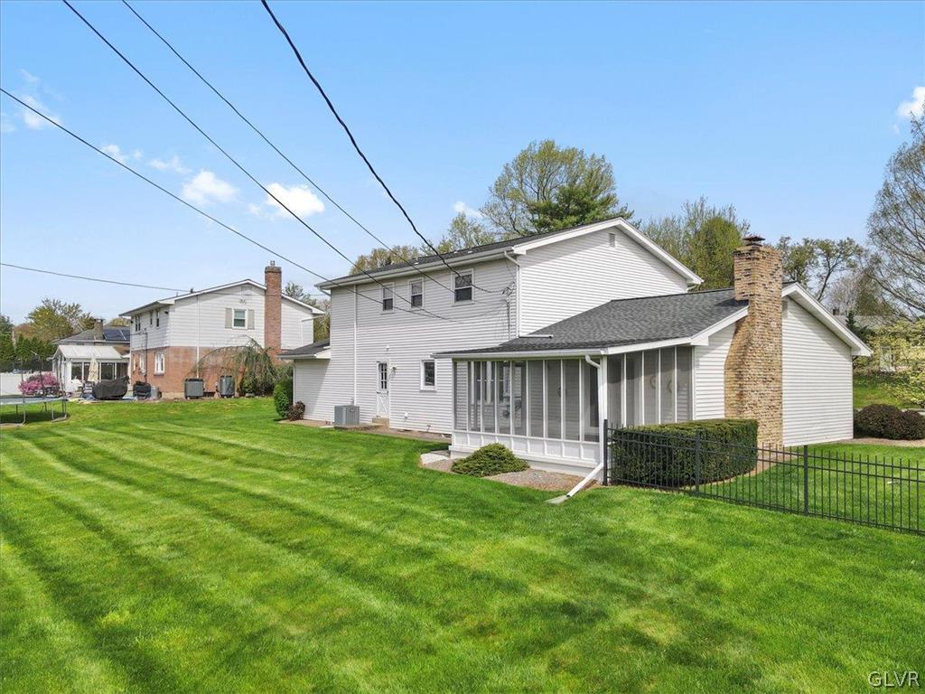 1205 Stark Road Bethlehem, PA 18017 - Photo 6 of 49 Gallery Image 6