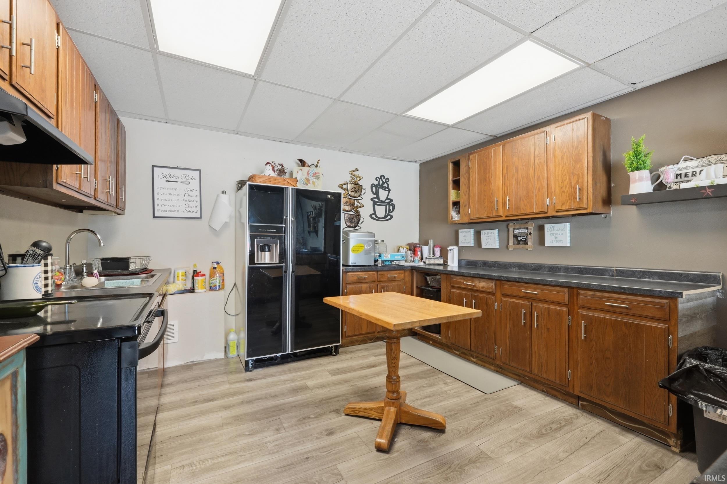 418 Defiance Street Howe, IN 46746 - Photo 4 of 28