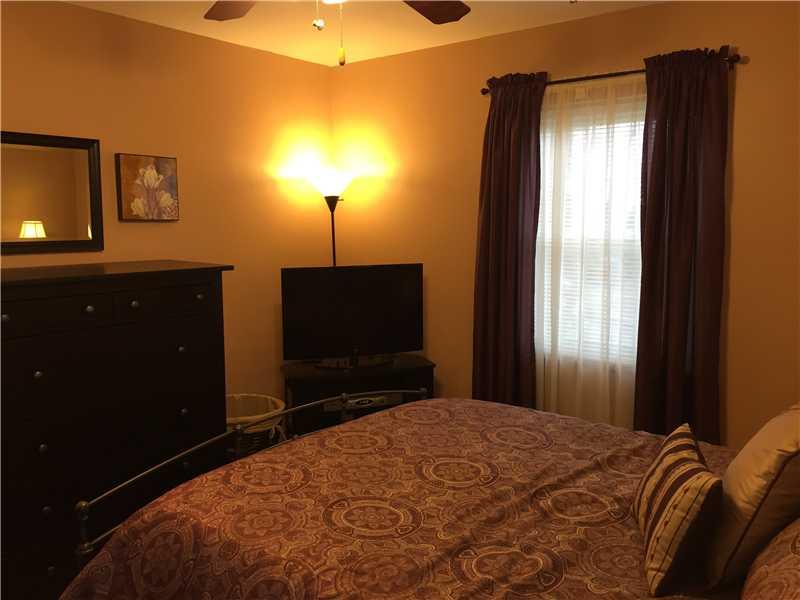515 Manhasset Road Baldwin, PA 15227 - Photo 13 of 22 Master Bedroom.