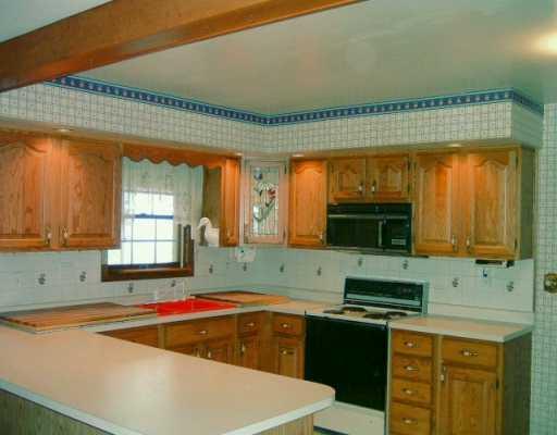 350 Ridge McDonald, PA 15057 - Photo 3 of 8 Gallery Image 3