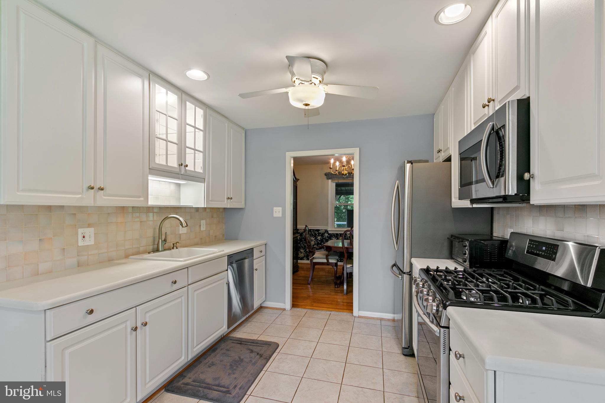 2209 Coffeewood Court Silver Spring, MD 20906 - Photo 9 of 40 plenty of cabinet storage