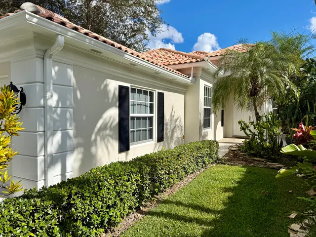 $714,995 | 2053 Valencia Drive, Delray Beach, FL 33445