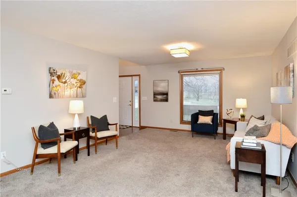 $590,000 | 15145 Lakeport Lane, Smithville, MO 64089