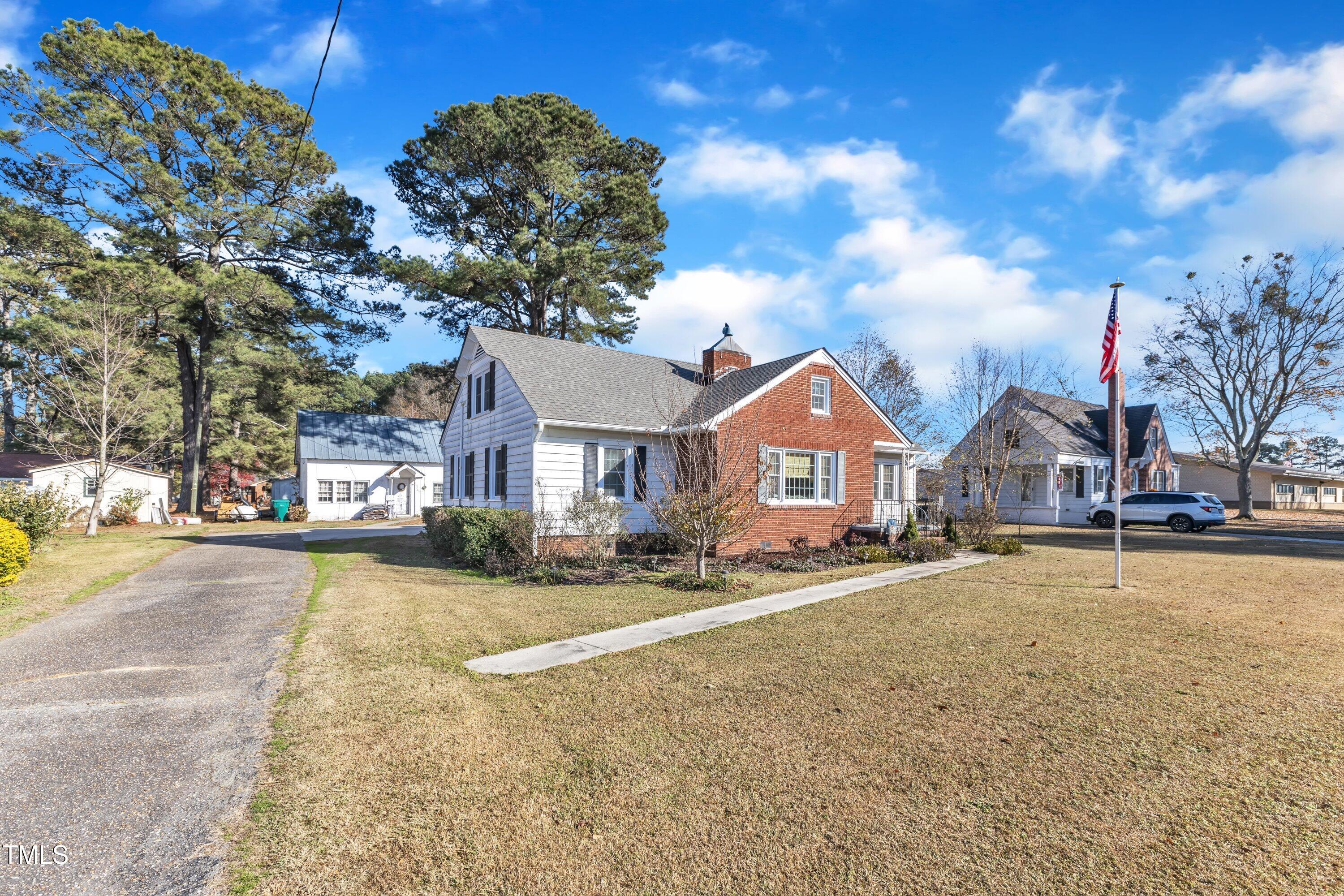 205 East Main Street Micro, NC 27576 - Photo 6 of 64 05-205 E Main Micro-23