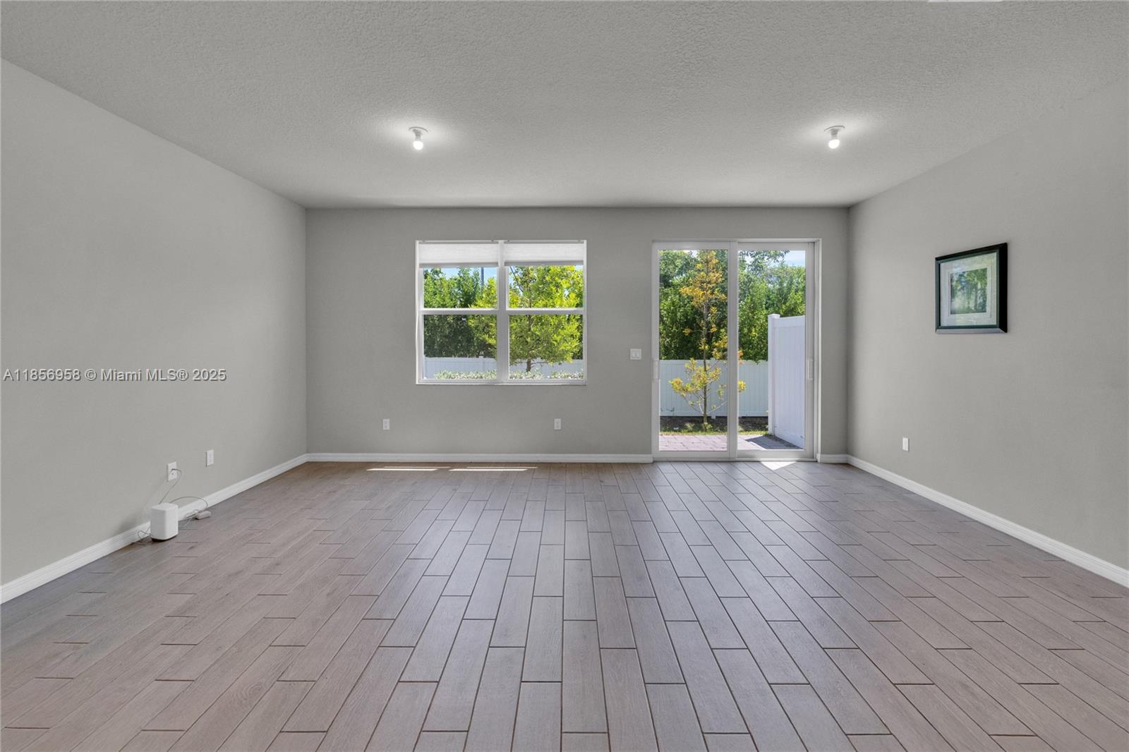 3506 Joshua Tree Street Palm Springs, FL 33461 - Photo 16 of 46