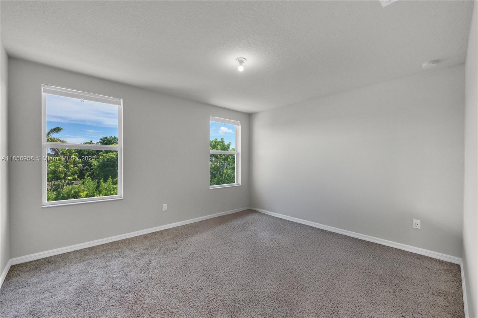 3506 Joshua Tree Street Palm Springs, FL 33461 - Photo 33 of 46