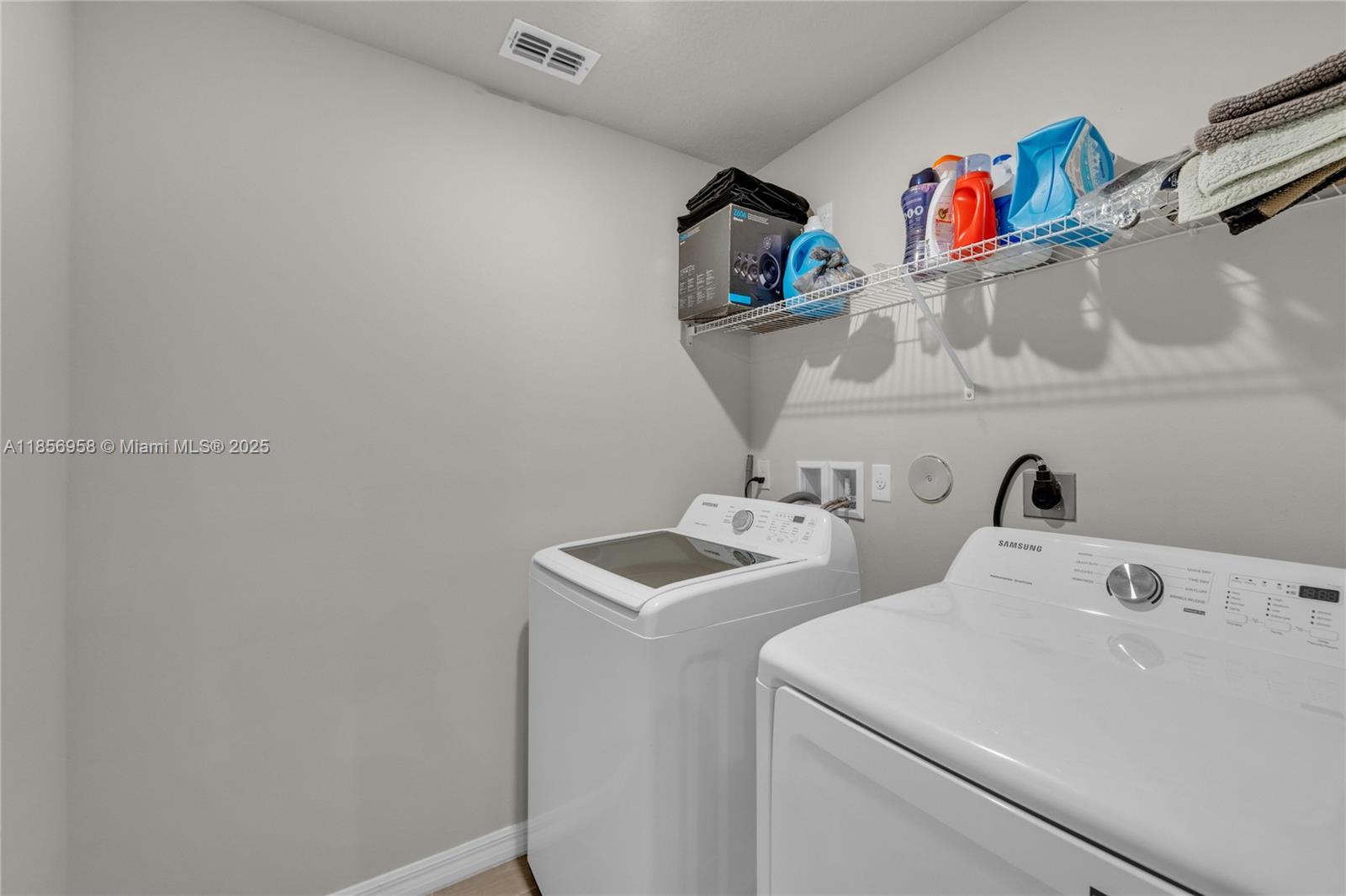 3506 Joshua Tree Street Palm Springs, FL 33461 - Photo 35 of 46