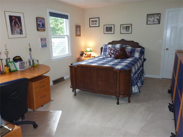 34 Wadsworth Road Sudbury, MA 01776 - Photo 13 of 17