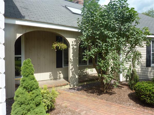34 Wadsworth Road Sudbury, MA 01776 - Photo 2 of 17
