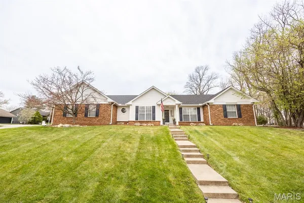 $399,000 | 1021 Stonybrook Drive, O'Fallon, IL 62269