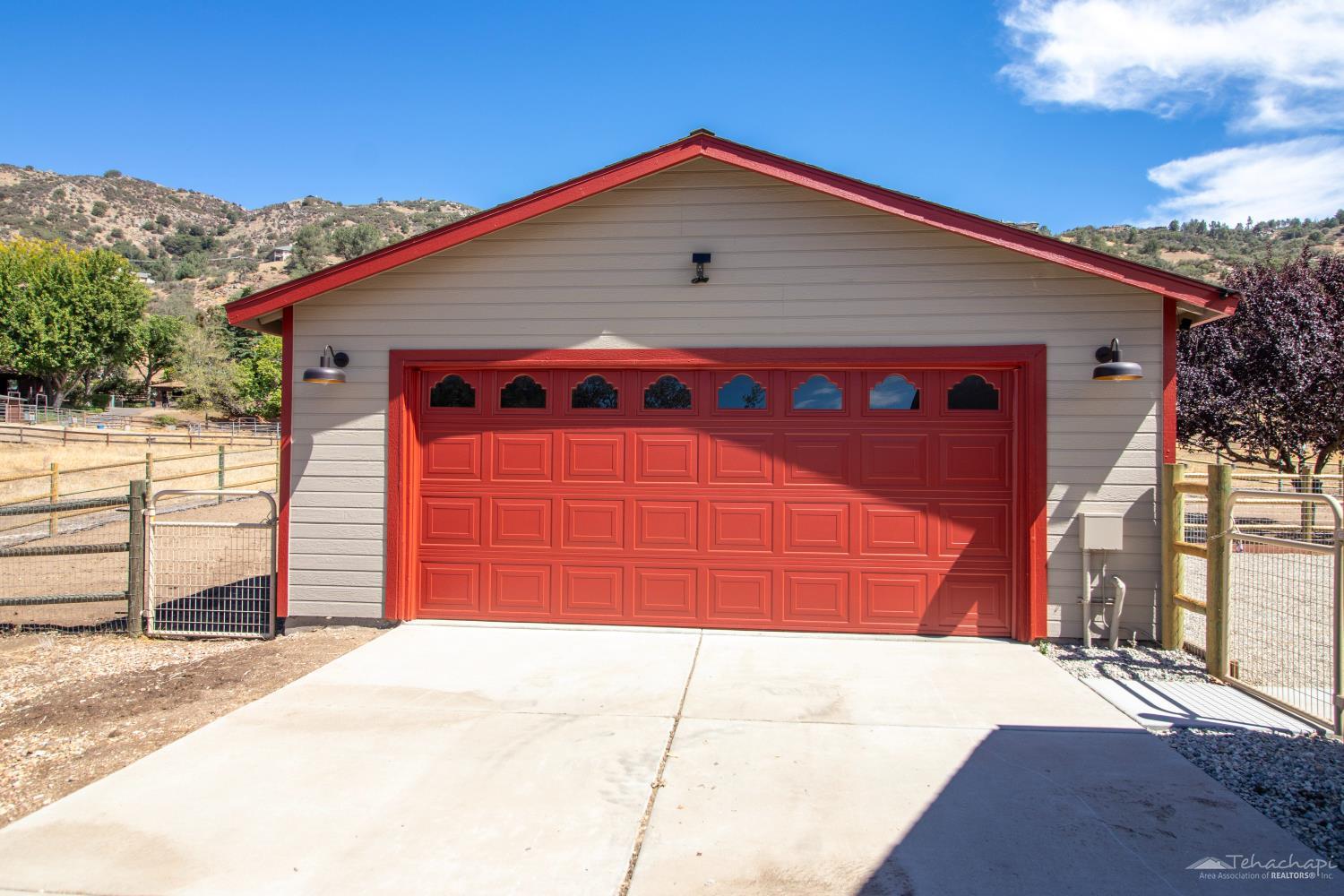 26961 Bear Valley Road Tehachapi, CA 93561 - Photo 39 of 40 Gallery Image 39