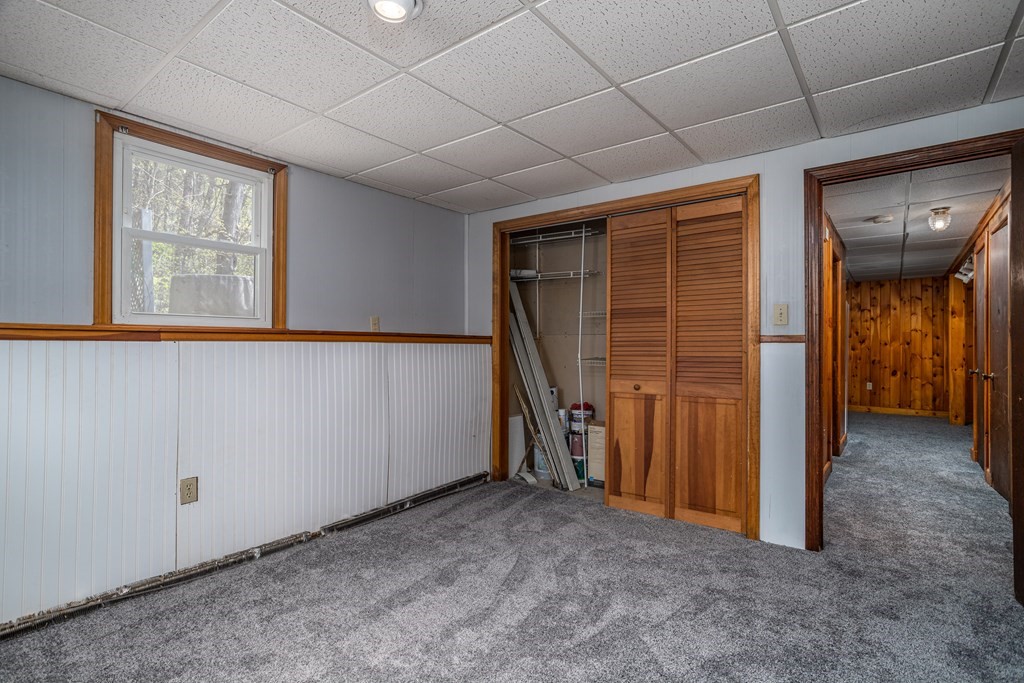 1 Needham Road Westminster, MA 01473 - Photo 33 of 42 an empty room with windows