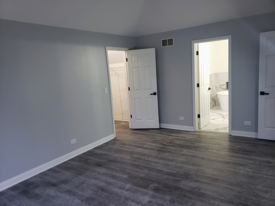242 Roman Circle Bolingbrook, IL 60440 - Photo 10 of 16 Gallery Image 10
