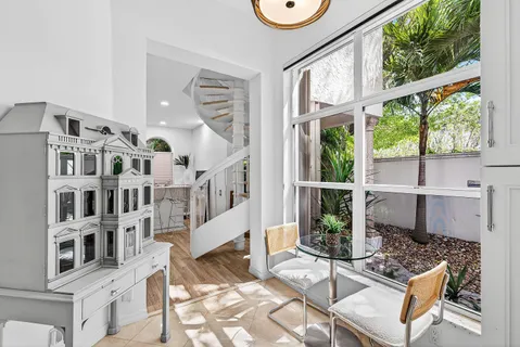 a view of an entryway with sitting area