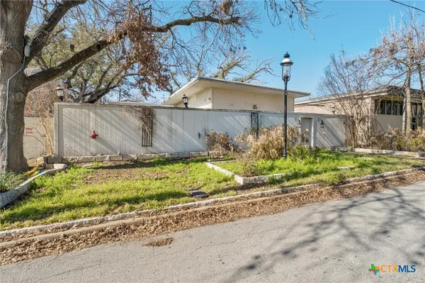 $575,000 | 121 Scott Street, San Marcos, TX 78666
