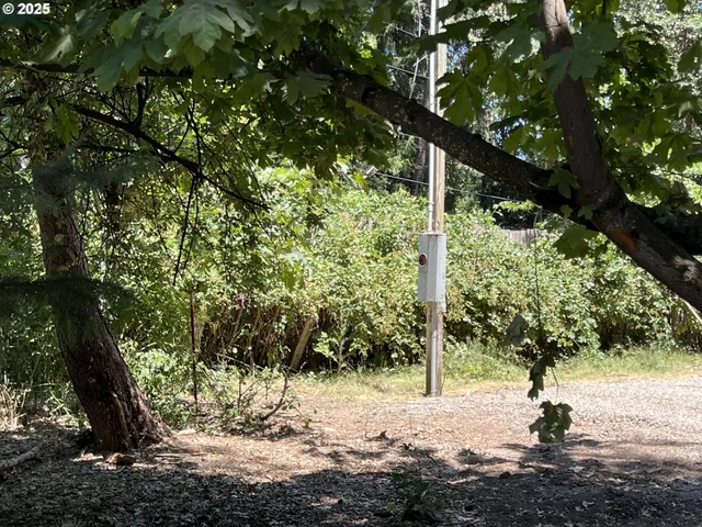 $74,900 | 23833 Redwood Highway, Kerby, OR 97531