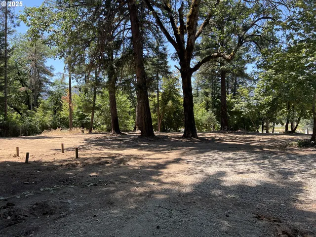 $74,900 | 23833 Redwood Highway, Kerby, OR 97531