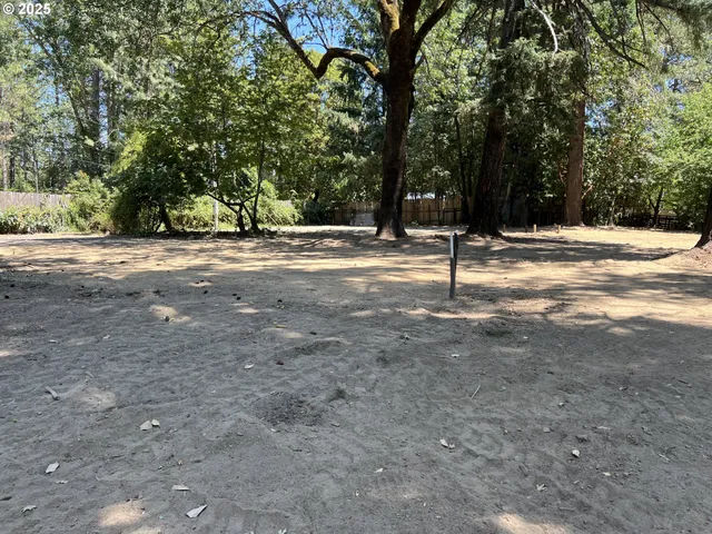 $74,900 | 23833 Redwood Highway, Kerby, OR 97531