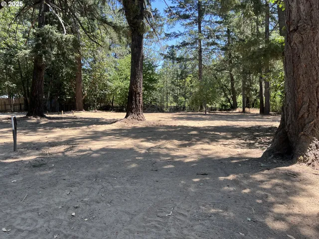 $74,900 | 23833 Redwood Highway, Kerby, OR 97531