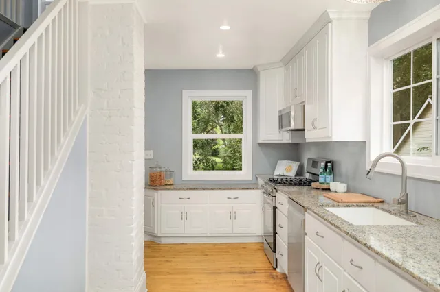 $299,900 | 5826 West Broadway Avenue, Crystal, MN 55428