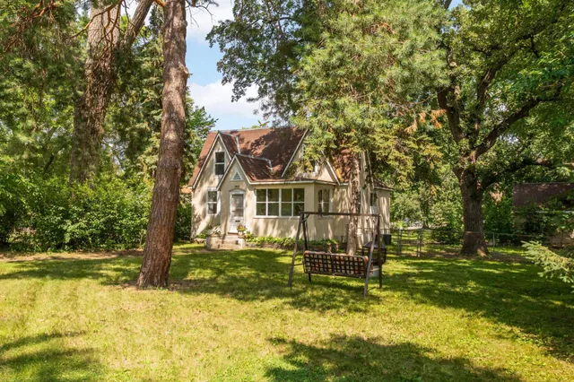 $299,900 | 5826 West Broadway Avenue, Crystal, MN 55428