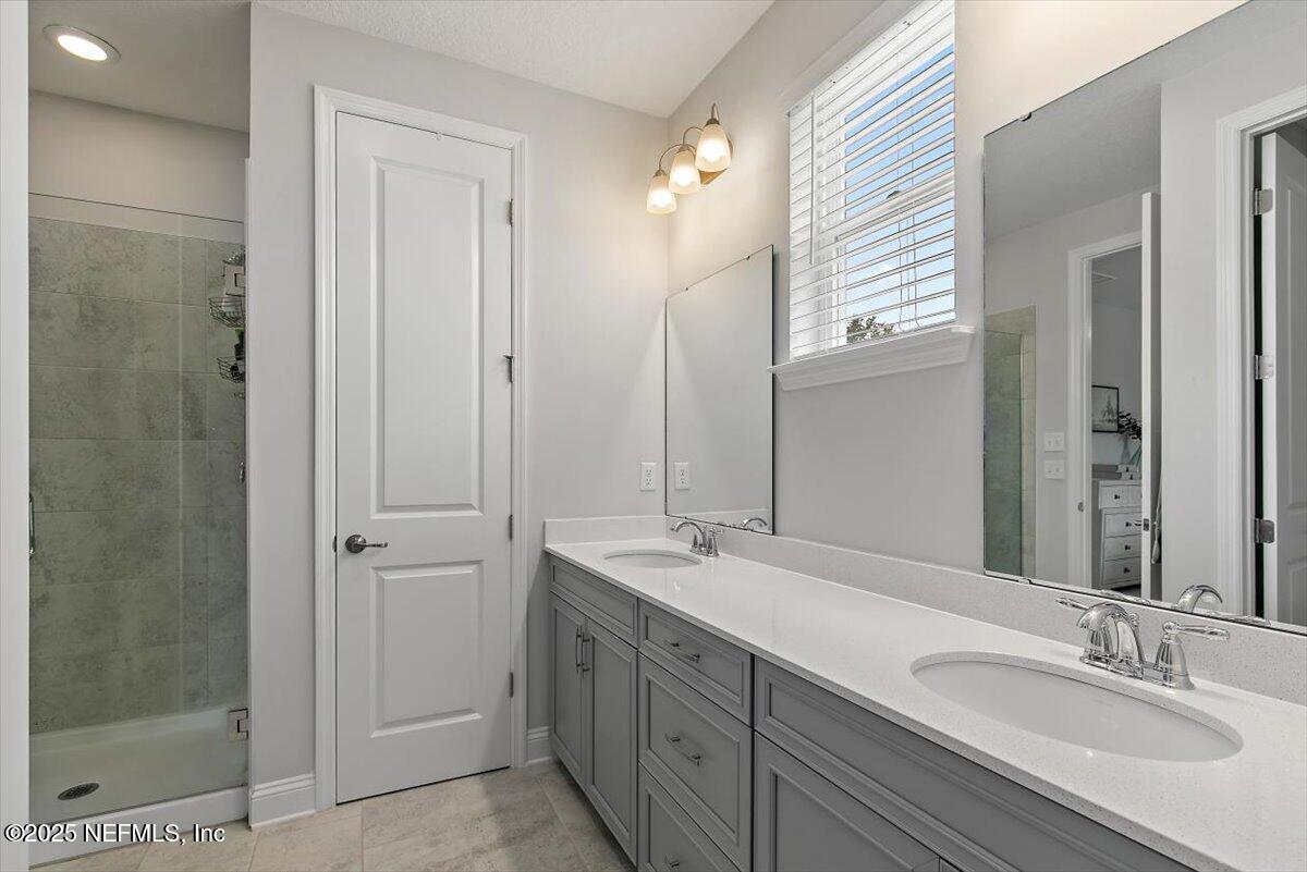 319 Footbridge Road St. Johns, FL 32259 - Photo 19 of 78 19-Primary Bathroom