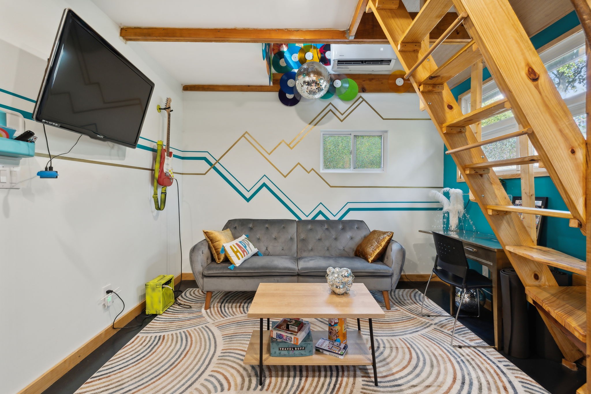 3908 Taylor Road Nashville, TN 37211 - Photo 28 of 42 a living room with furniture and a couch