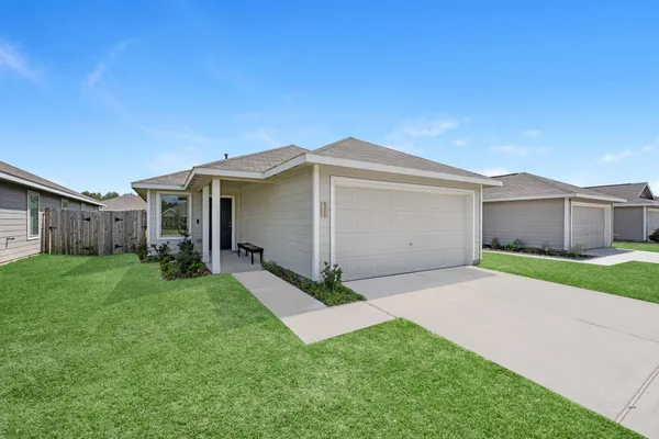 a front view of house with yard