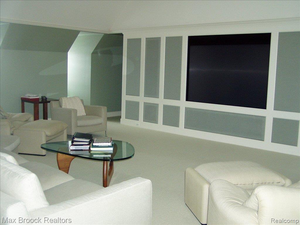 1099 Orchard Ridge Road Bloomfield Hills, MI 48304 - Photo 12 of 25 3rd Floor Theatre Suite