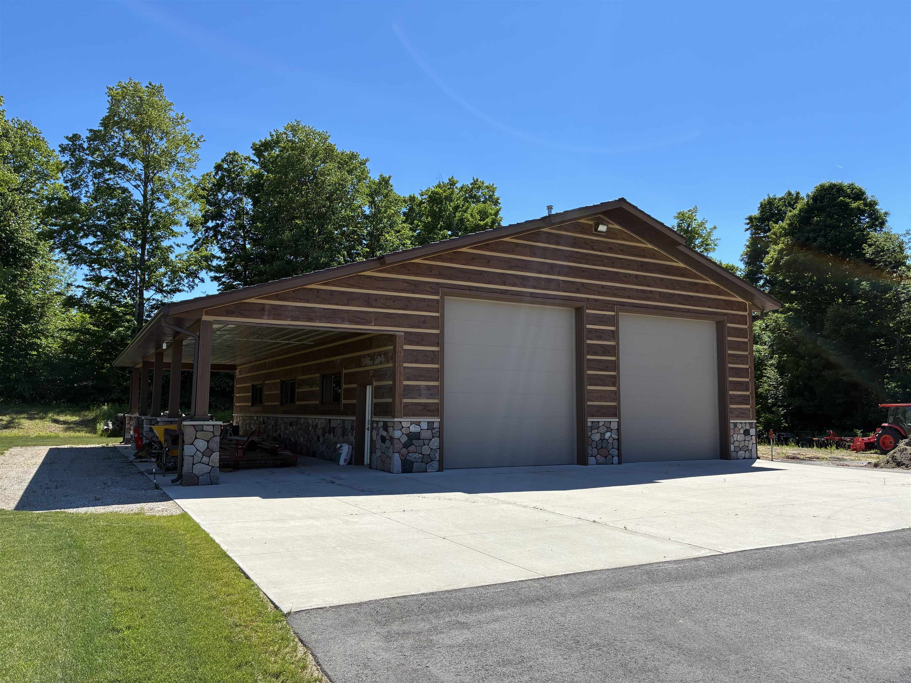 3375 Crum Road Benzonia, MI 49616 - Photo 3 of 36