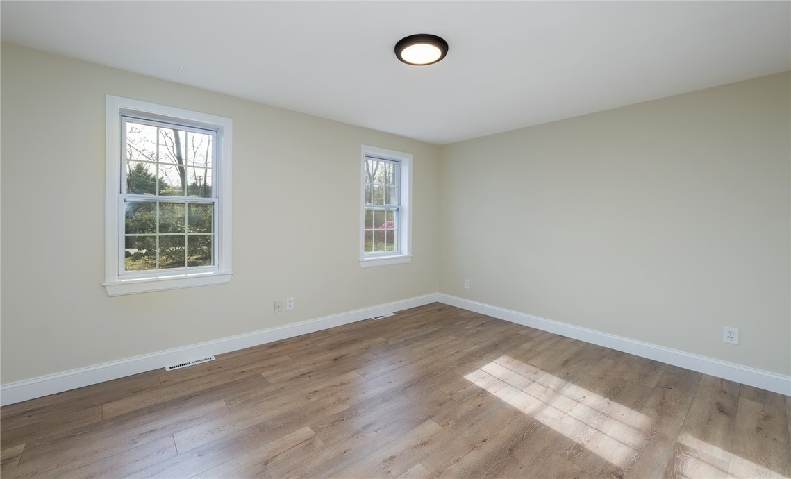 340 Scrabbletown Road North Kingstown, RI 02852 - Photo 8 of 34 Gallery Image 8